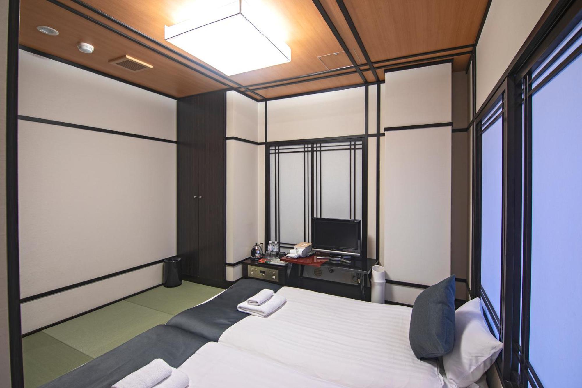 Wonz Hotel Self-Check-In โอซาก้า ภายนอก รูปภาพ